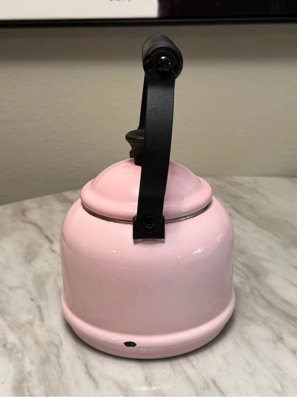 Lu Crescent powder pink tea pot 1.25 US Qt